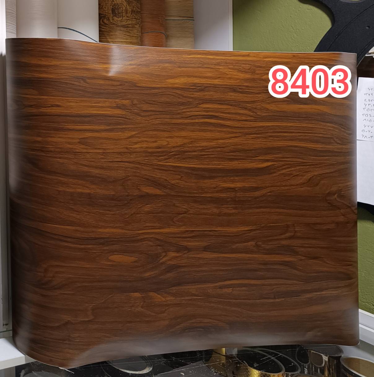 برچسب کابینت کد ۸۴۰۳ طرح چوب قهوه‌ای عرض ۶۰ سانت